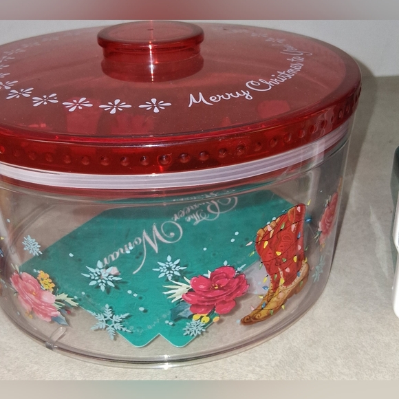 Pioneer Woman Kitchen Container Set Boot Charlie Dog In Truck Christmas - Picture 3 of 6